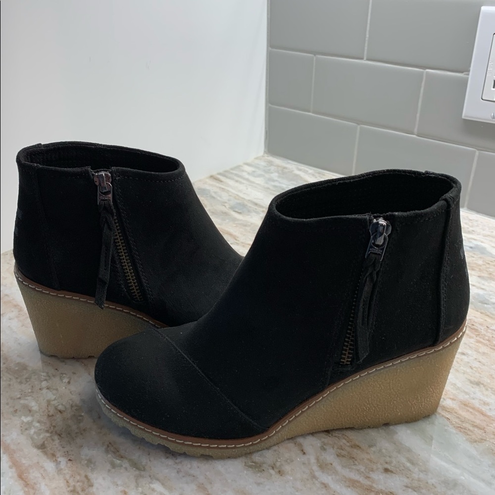 Women’s Toms Booties